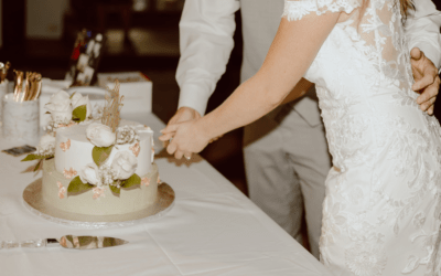 How do you plan a simple wedding step by step?